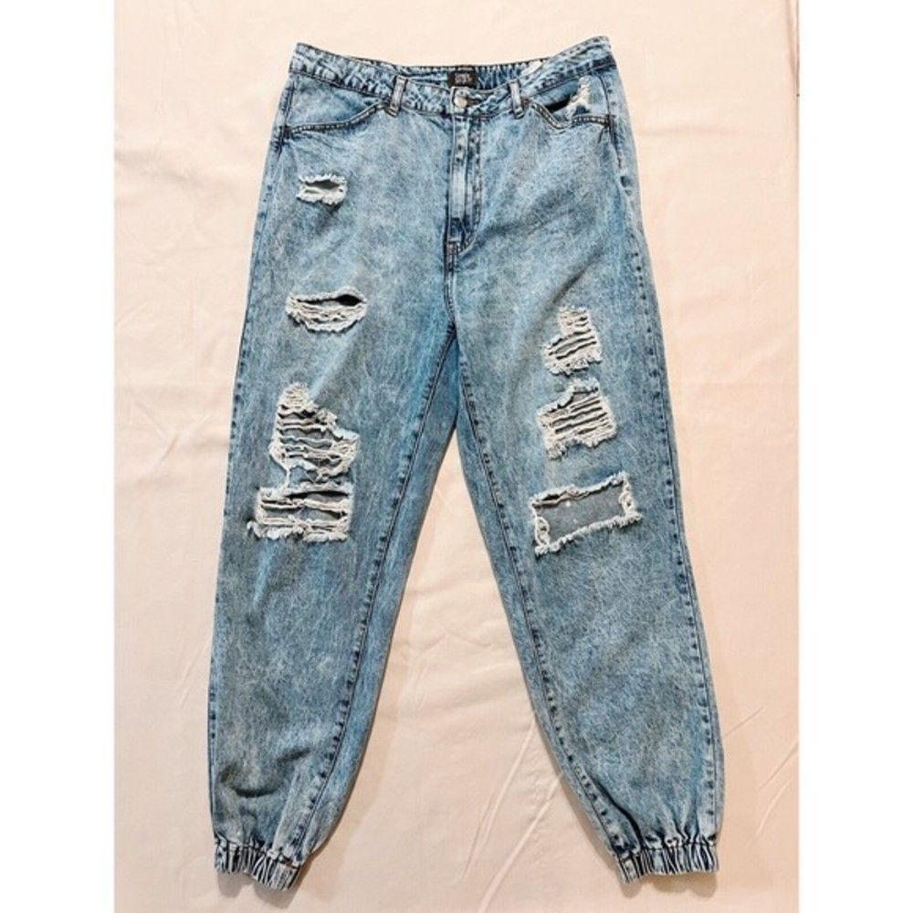 Simple Society High Rise Woman's Jogger Ripped Holes Distressed Jeans Size 13/31